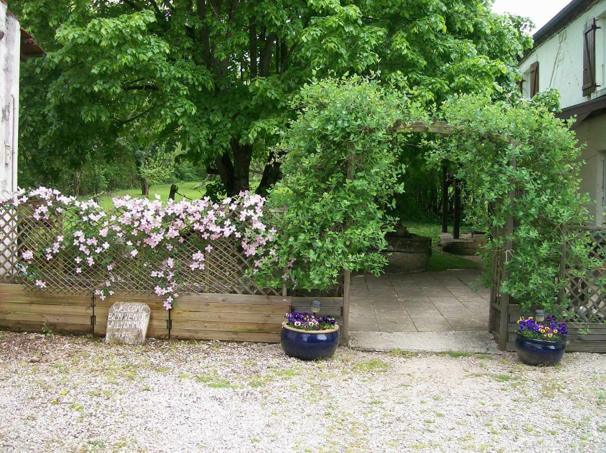 Chez Scallan B&B Sens sur Seille Kültér fotó
