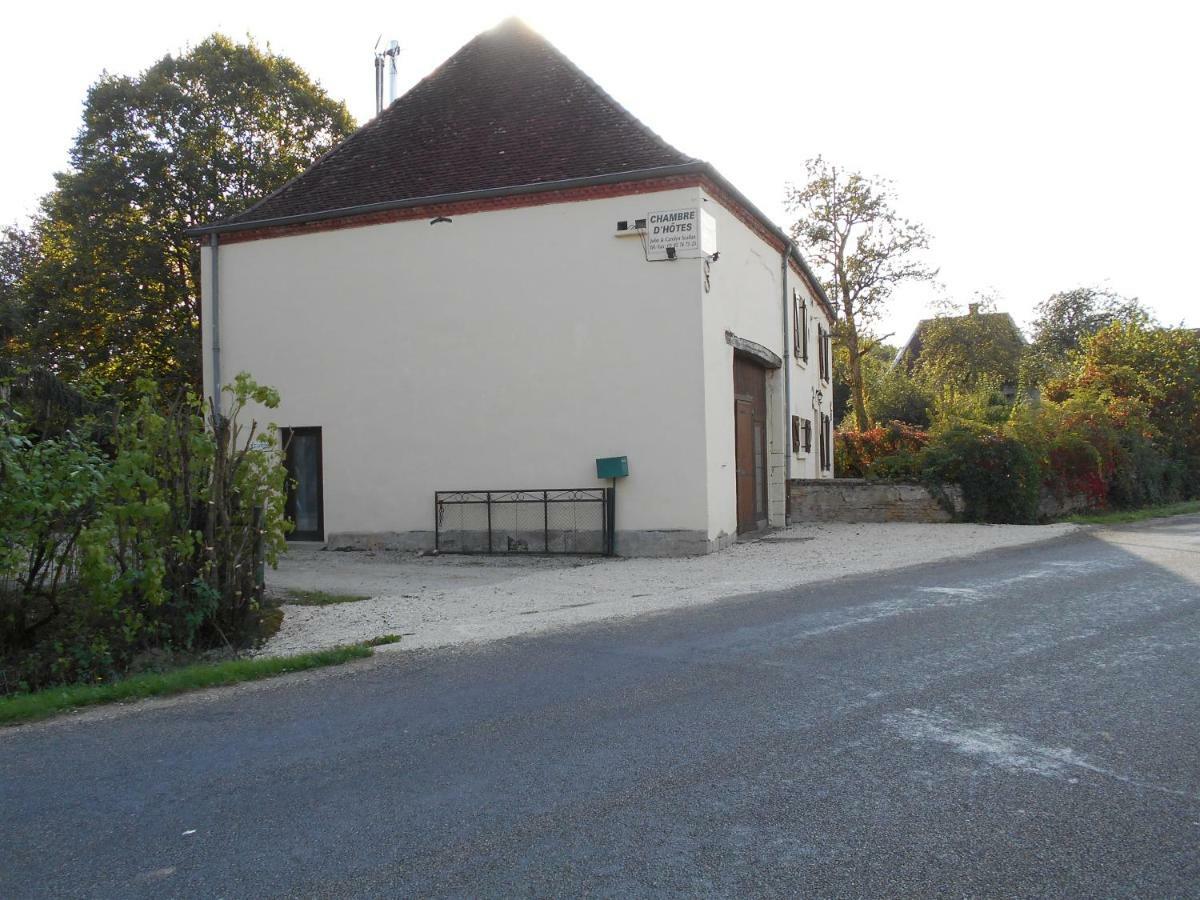 Chez Scallan B&B Sens sur Seille Kültér fotó